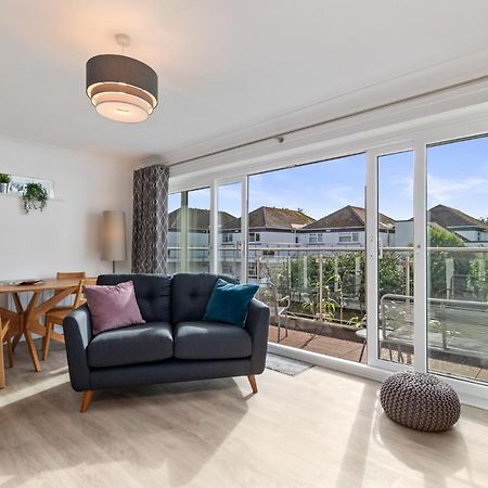 25 Coedrath Park - Sea Views From Balcony, Short Walk To Beach, Parking Saundersfoot Eksteriør bilde