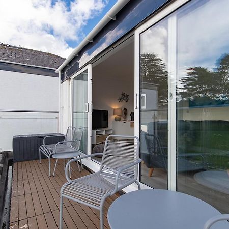 25 Coedrath Park - Sea Views From Balcony, Short Walk To Beach, Parking Saundersfoot Eksteriør bilde