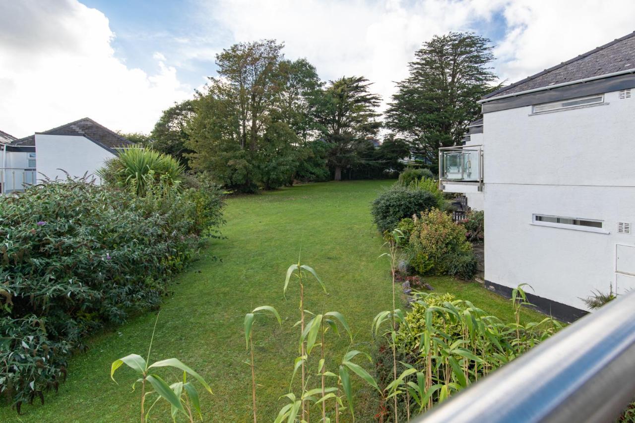 25 Coedrath Park - Sea Views From Balcony, Short Walk To Beach, Parking Saundersfoot Eksteriør bilde