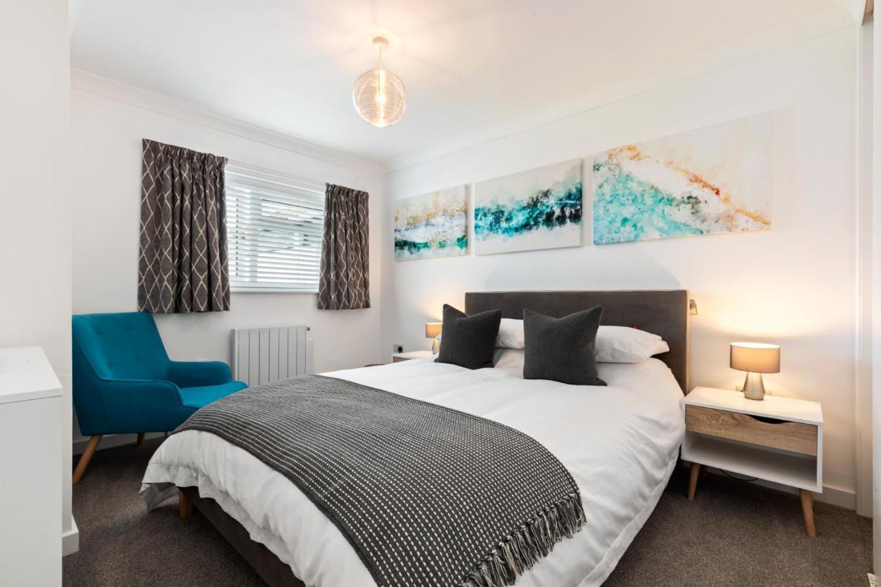25 Coedrath Park - Sea Views From Balcony, Short Walk To Beach, Parking Saundersfoot Eksteriør bilde