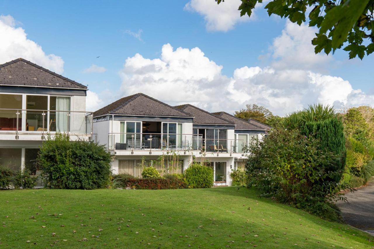 25 Coedrath Park - Sea Views From Balcony, Short Walk To Beach, Parking Saundersfoot Eksteriør bilde